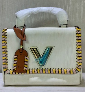 LOUIS VUITTON 10421